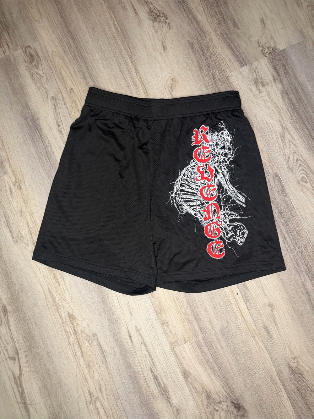 Revenge Shorts “Spine” Black/Red Mesh New Without Tag Size XL
